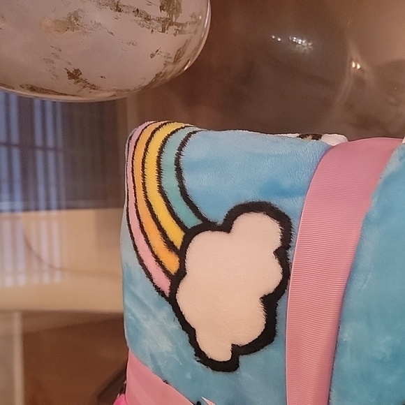 HELLO KITTY PLUSH BLANKET - Picture 2 of 5